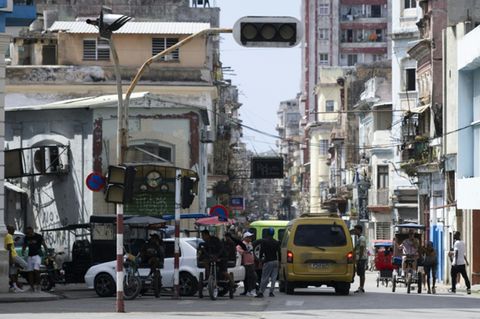 Ausgefallene Ampeln in Havanna