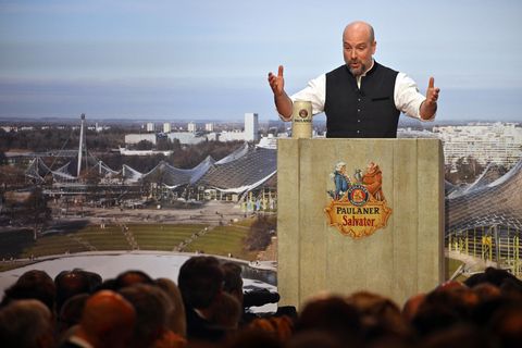 Die Premiere von Stephan Zinner als Fastenprediger darf man als gelungen bezeichnen. Foto: Peter Kneffel/dpa