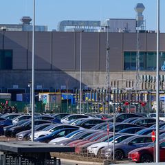Das Ergebnis der Betriebsratswahl bei Tesla in Grünheide steht fest. (Archivbild) Foto: Patrick Pleul/dpa