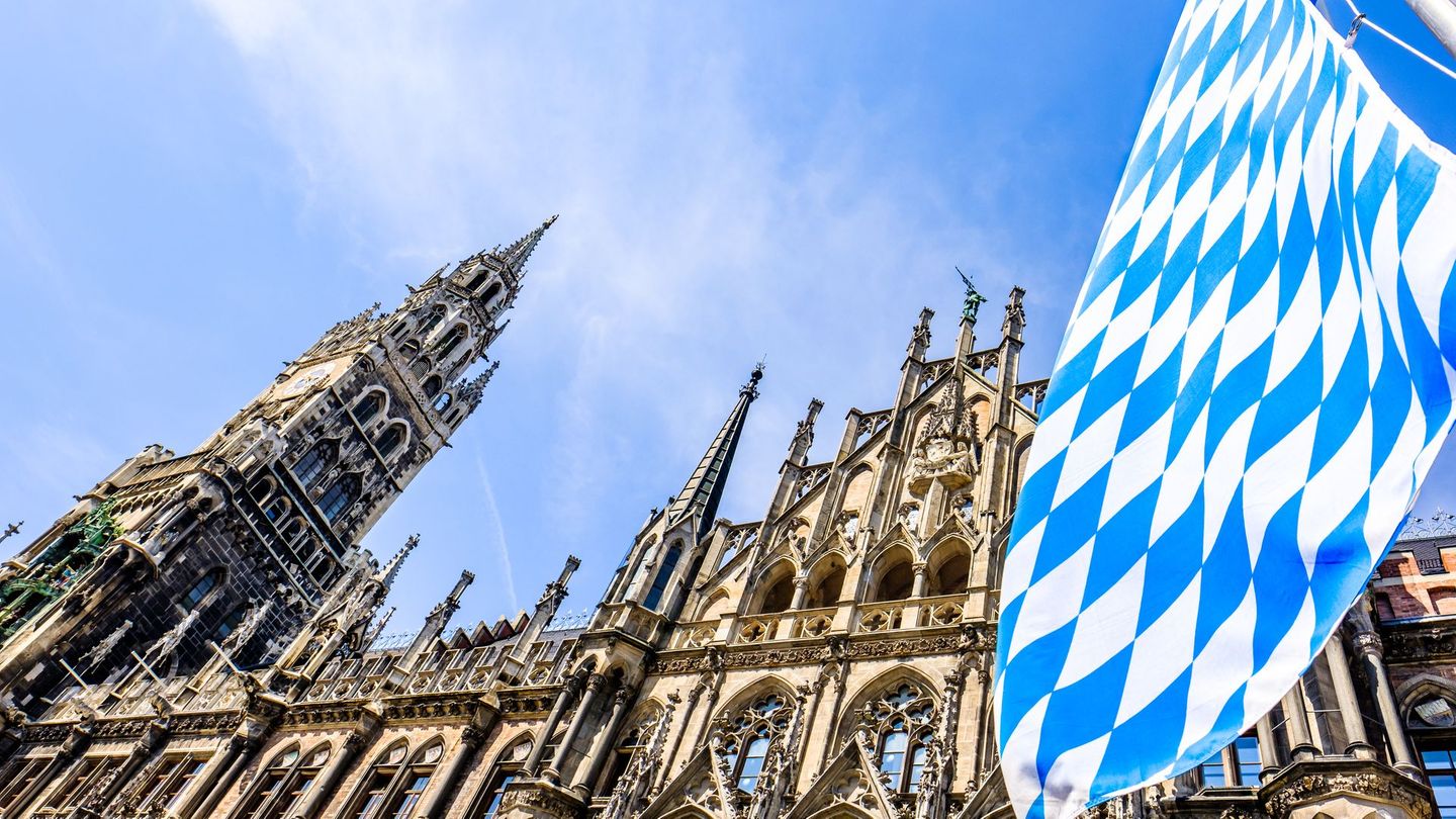 Welche Parteien ziehen in das Neue Rathaus am Marienplatz ein? Über diese Frage entscheiden wahlberechtigte Münchnerinnen und Münchner am Sonntag, 8. März.