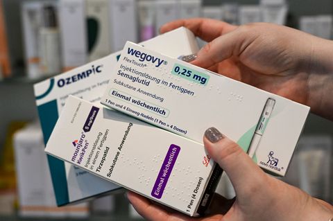 Nach dem Absetzen von Abnehmspritzen nehmen Patienten schnell wieder zu. (Symbolbild) Foto: Jens Kalaene/dpa