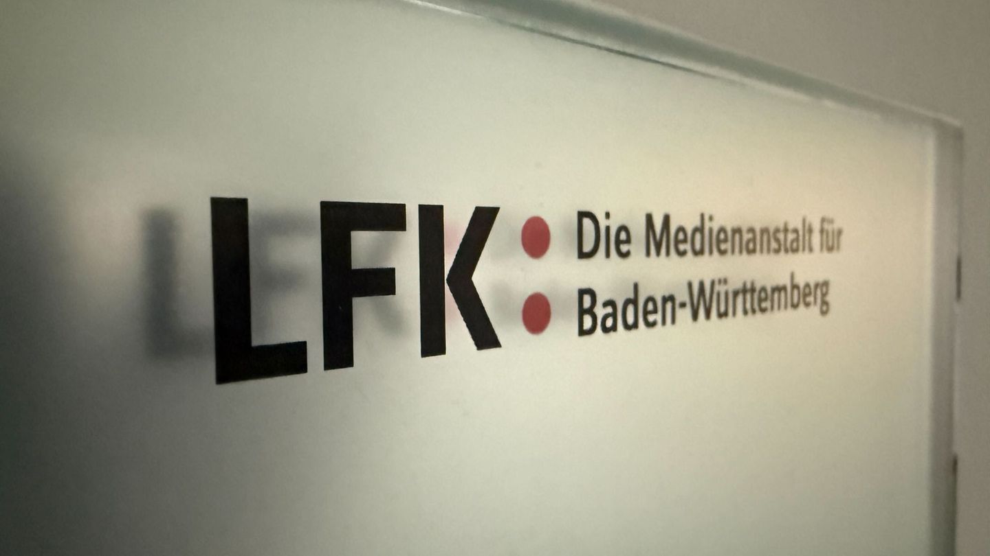 Die LFK sucht mit Hilfe von KI jugendschutzgefährdende Inhalte. (Archivbild) Foto: Marco Krefting/dpa