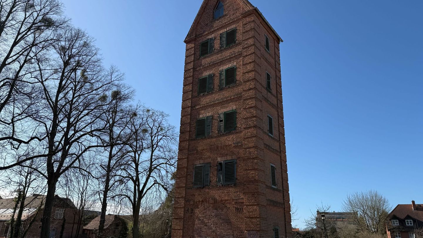 Besondere Immobilien: Feuerwehrturm und Hochsicherheitsgebäude in MV in Auktion
