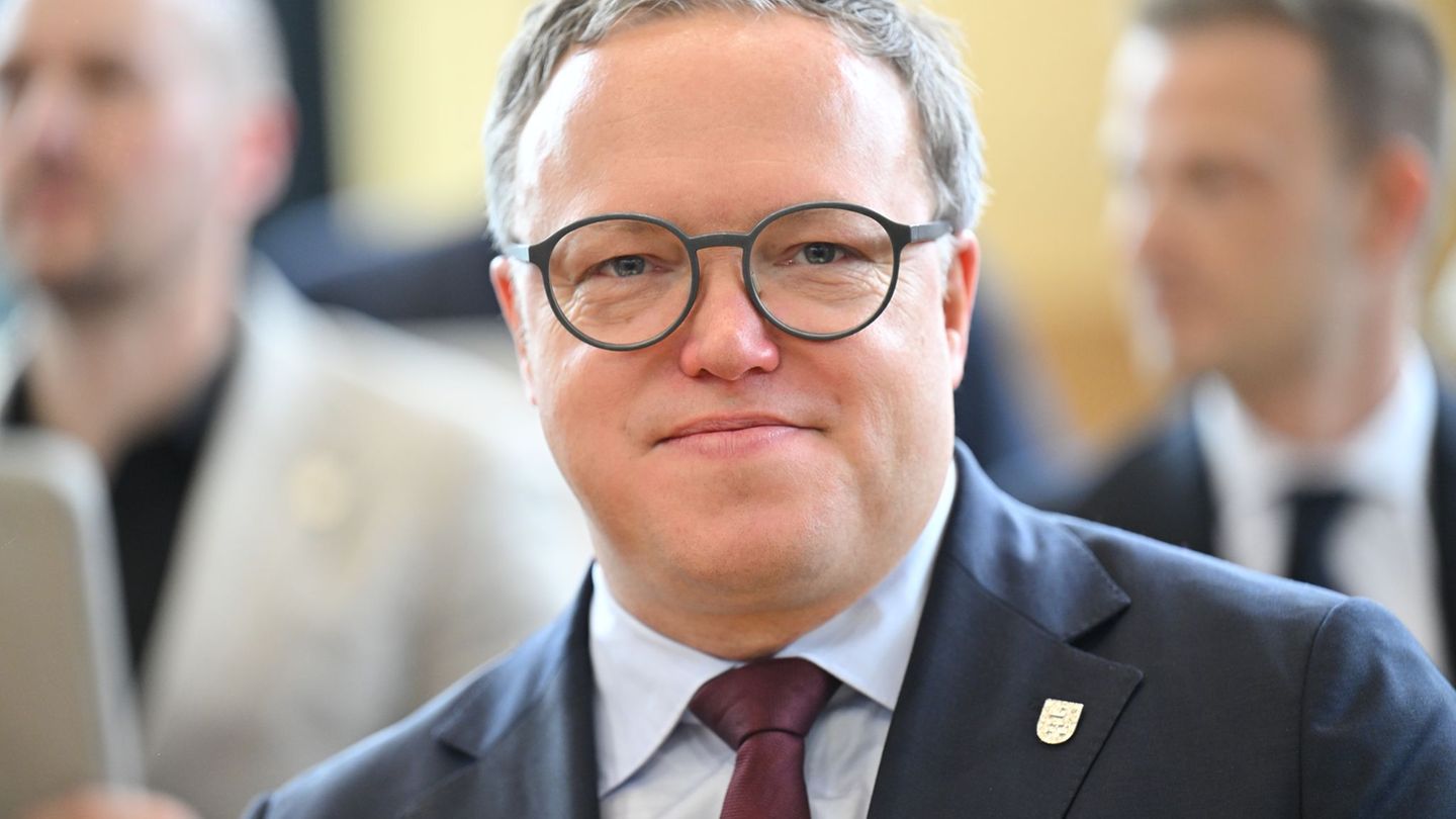 "Mit Social Media haben Depressionen und Angststörungen bei Kindern und Jugendlichen dramatisch zugenommen", sagt Thüringens Min