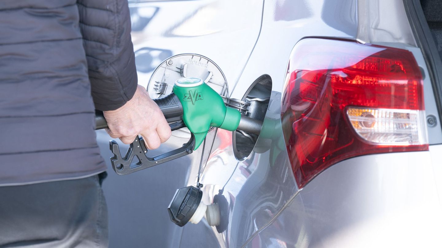 Spritpreise: Diesel auch im Tagesschnitt über 2 Euro