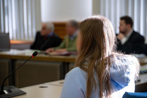 Der tragische Tod eines Buben, der von einem Baum erschlagen wurde, ist vor dem Landgericht Bamberg juristisch aufgearbeitet wor