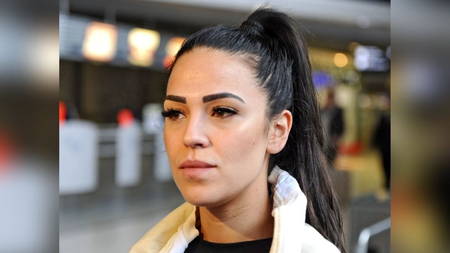 Elena Miras in Schock über die Iran-Angriffe: Realitystar will sich in Therapie begeben