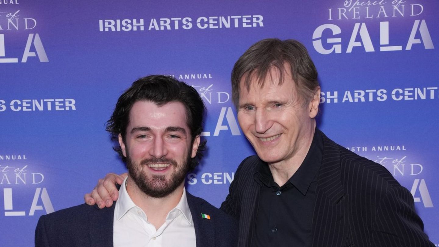 Daniel Neeson und sein Vater Liam Neeson Ende 2024 in New York City.