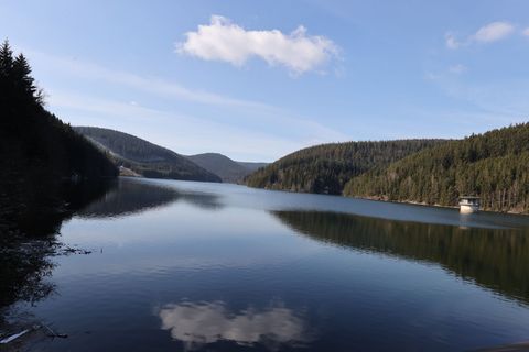 An der Talsperre Ohra wird im Winter und Frühjahr mehr Wasser gestaut, damit im Sommer mehr Reserven zur Verfügung stehen. (Arch
