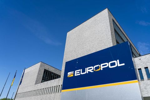 Europol koordinierte den Schlag gegen Cyberkriminelle. (Archivbild) Foto: Jerry Lampen/anp/dpa
