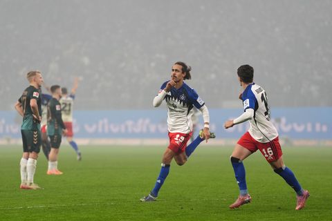 Spektakuläres Spiel in der Hinrunde: HSV vs. Werder. Foto: Marcus Brandt/dpa