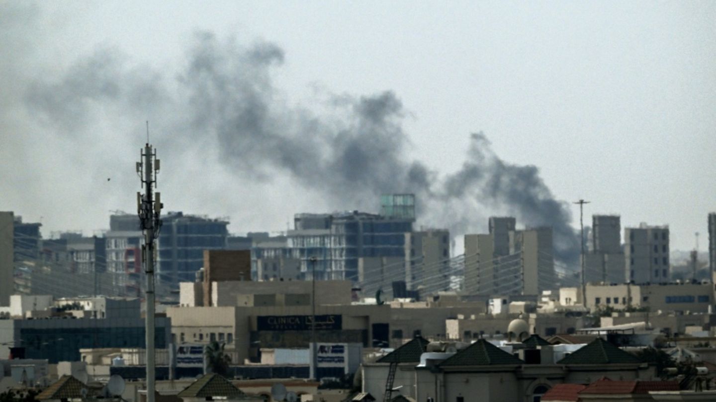 Rauchwolke über Doha