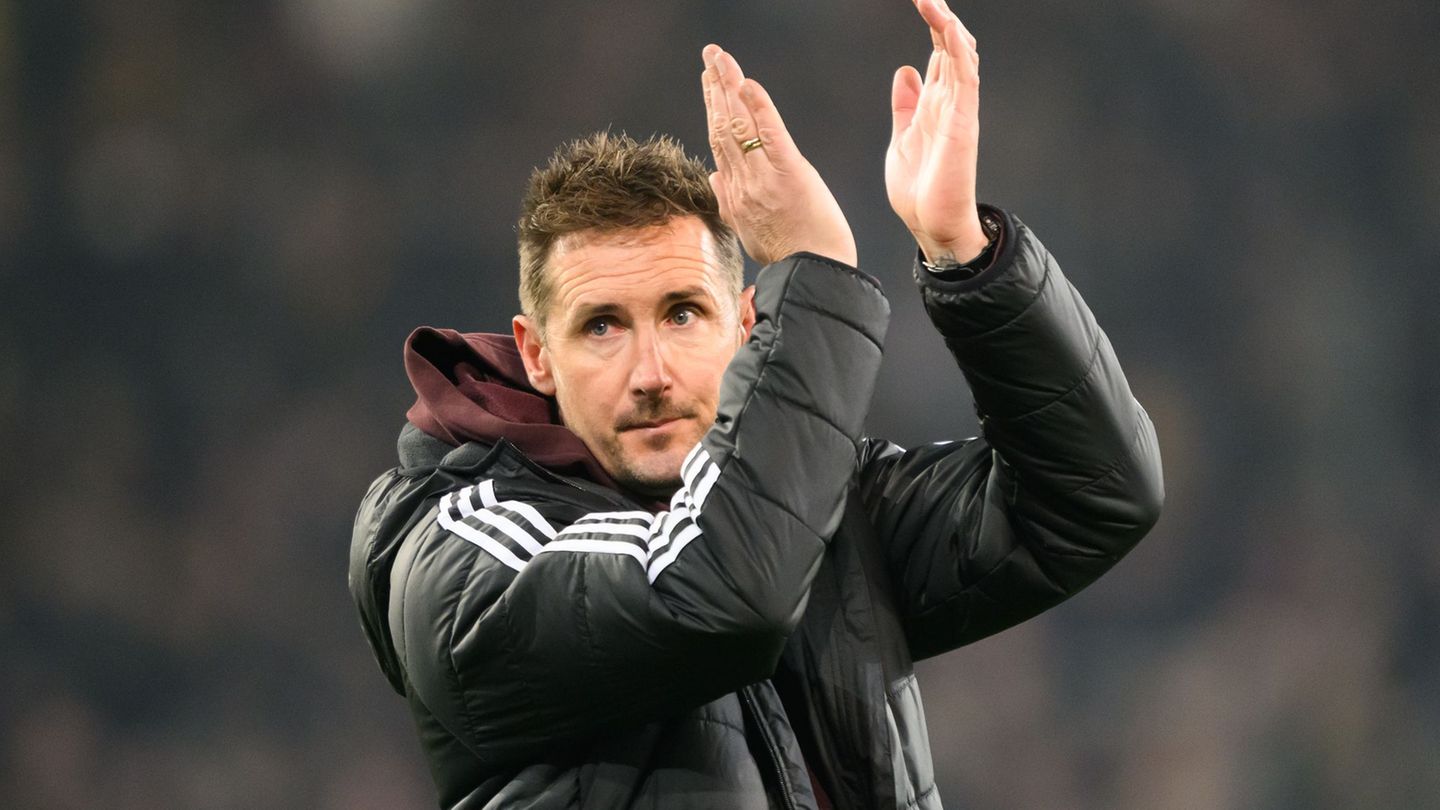 Miroslav Klose freut sich über die Gründung einer U21-Liga in Deutschland. (Archivbild) Foto: Robert Michael/dpa