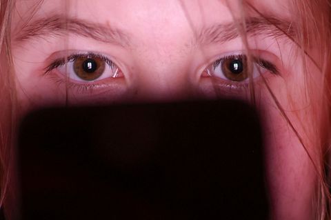 Die Vorstöße von SPD und CDU sehen vor, dass Kinder erst ab 14 Jahren auf Online-Plattformen wie Tiktok und Co. dürfen sollen. (