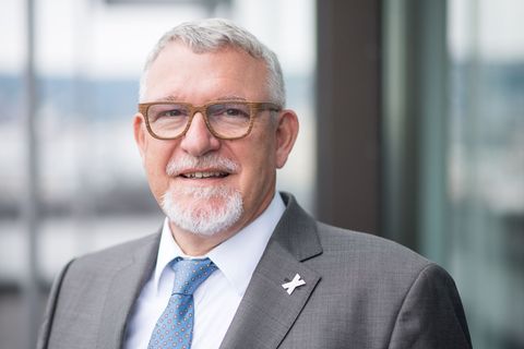 Jörg Fegert leitet eine EU-Expertengruppe zusammen mit einer französischen Kollegin. (Archivbild) Foto: Sebastian Gollnow/dpa