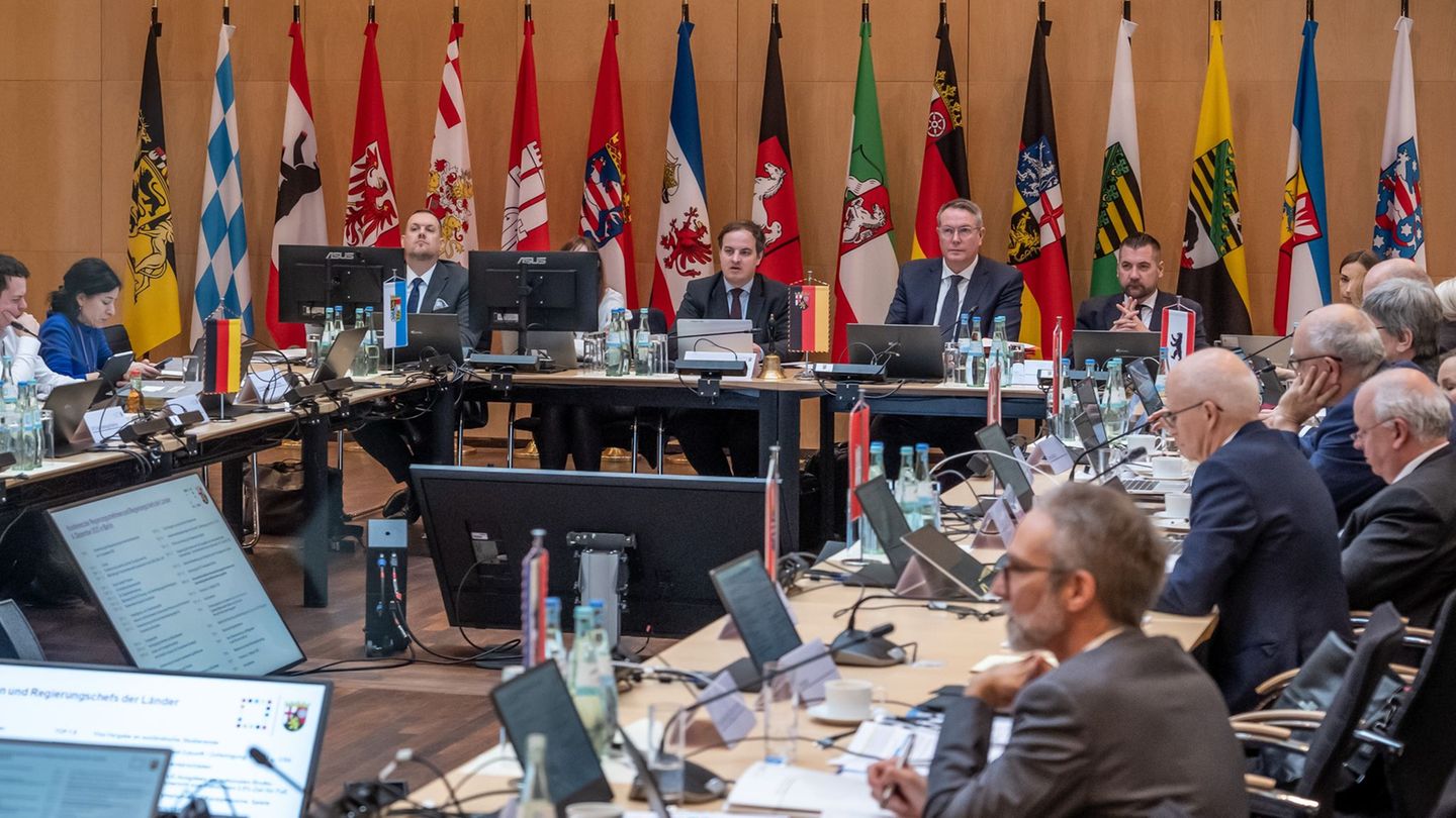 Der Bund muss sich bewegen, fordern die Regierungschefinnen und Regierungschefs der Länder. Foto: Michael Kappeler/dpa