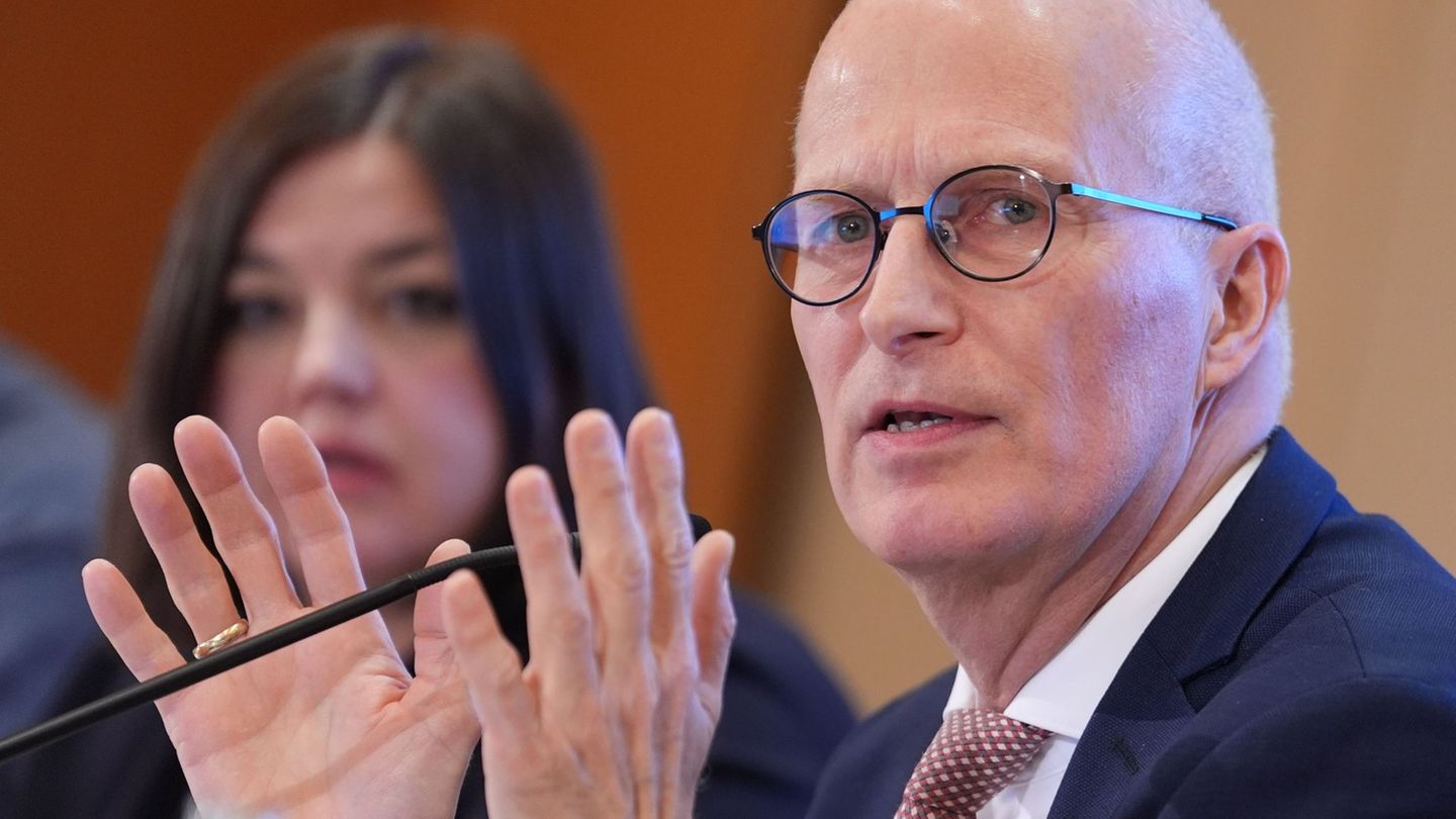 Hamburgs Erster Bürgermeister stellt sich an der Seite der iranischen Exil-Gemeinschaft. (Archivbild) Foto: Marcus Brandt/dpa