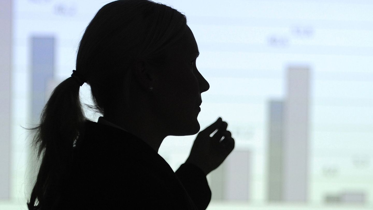 Internationaler Frauentag: Frauen leben länger, verdienen aber weniger