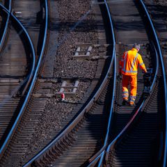 Wegen Bauarbeiten im Bereich des Bahnhofs in Herford wurde der Fernverkehr eine Woche lang umgeleitet. (Symbolbild) Foto: Jens B