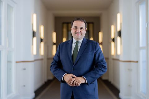 Nathanael Liminski ist selbst Mitglied des Dombauvereins. (Archivfoto) Foto: Rolf Vennenbernd/dpa