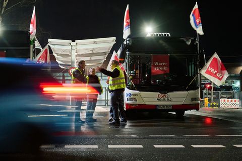 Verdi ruft die Beschäftigten des Dortmunder Nahverkehrsunternehmens DSW21 für Montag (9. März) zum Warnstreik auf. (Archivbild)