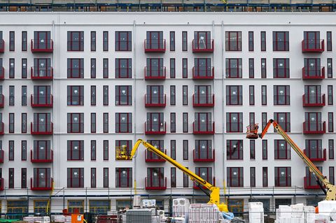 Die Angebotsmieten in Berlin sind erstmals seit vielen Jahren kaum gestiegen. (Archivbild) Foto: Jens Kalaene/dpa