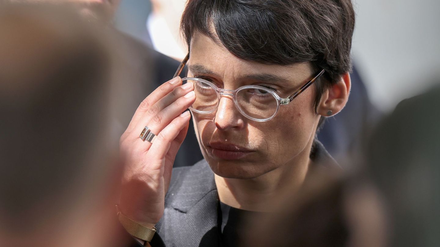 Politische Aufarbeitung: Nach Solingen-Anschlag: Ministerinnen-Präsenz empfohlen