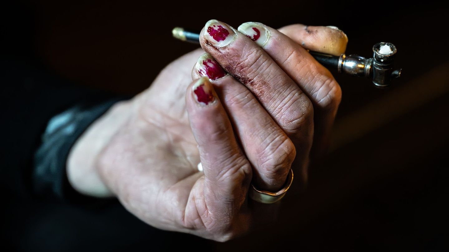 Das neue Crack-Suchthilfezentrum soll an der Niddastraße entstehen. (Symbolbild) Foto: Boris Roessler/dpa