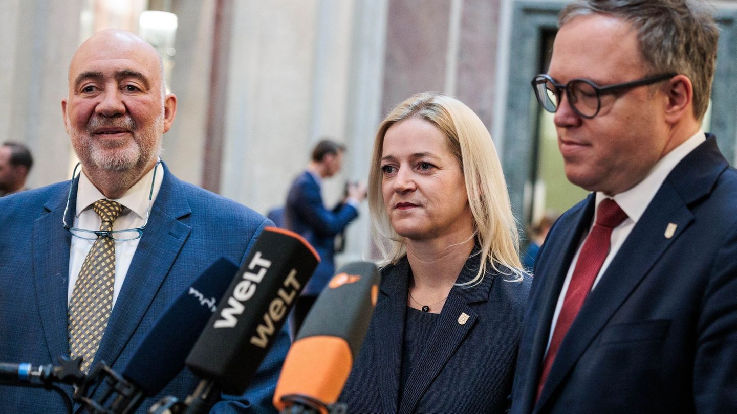 Thüringen will eine Strafbarkeitslücke bei verfassungsfeindlichen Symbolen an Schulen schließen. Foto: Carsten Koall/dpa