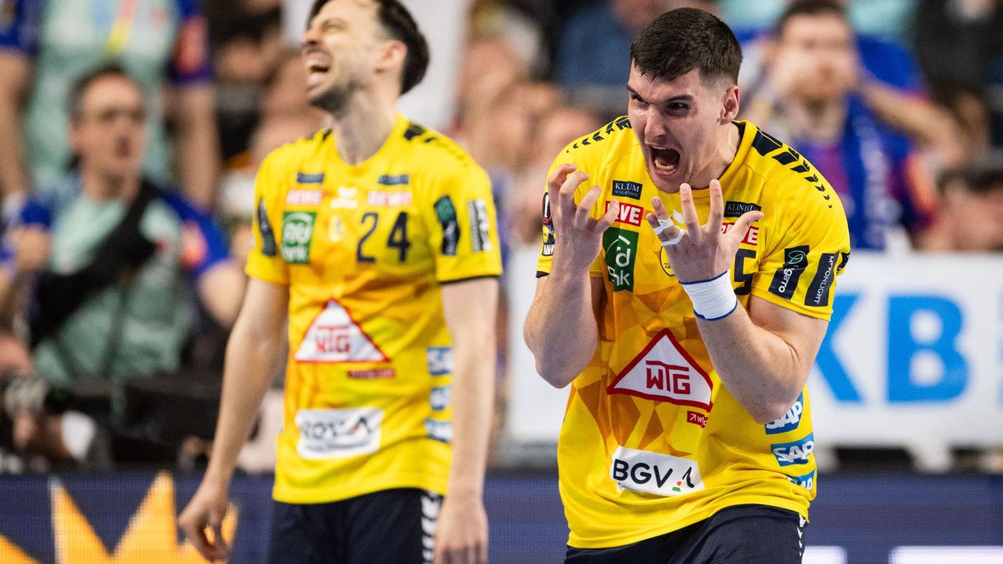 Halil Jaganjac (r.) wird den Rhein-Neckar Löwen lange fehlen. (Archivbild) Foto: Marius Becker/dpa