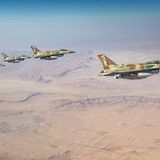 Kampfjets der israelischen Luftwaffe auf ihrem Weg zu Zielen im Iran. Angaben aus Israel zufolge wurde der unterirdische Militärbunker des getöteten Staatsoberhaupts und Religionsführers Ajatollah Ali Chamenei angegriffen und zerstört.