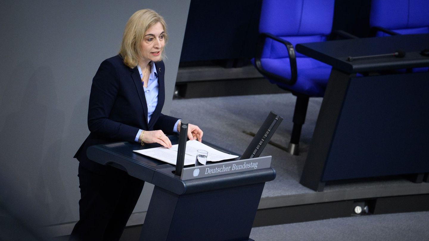 Das Gesetz von Gesundheitsministerin Nina Warken soll eine flexiblere Umsetzung vor Ort ermöglichen. Foto: Bernd von Jutrczenka/