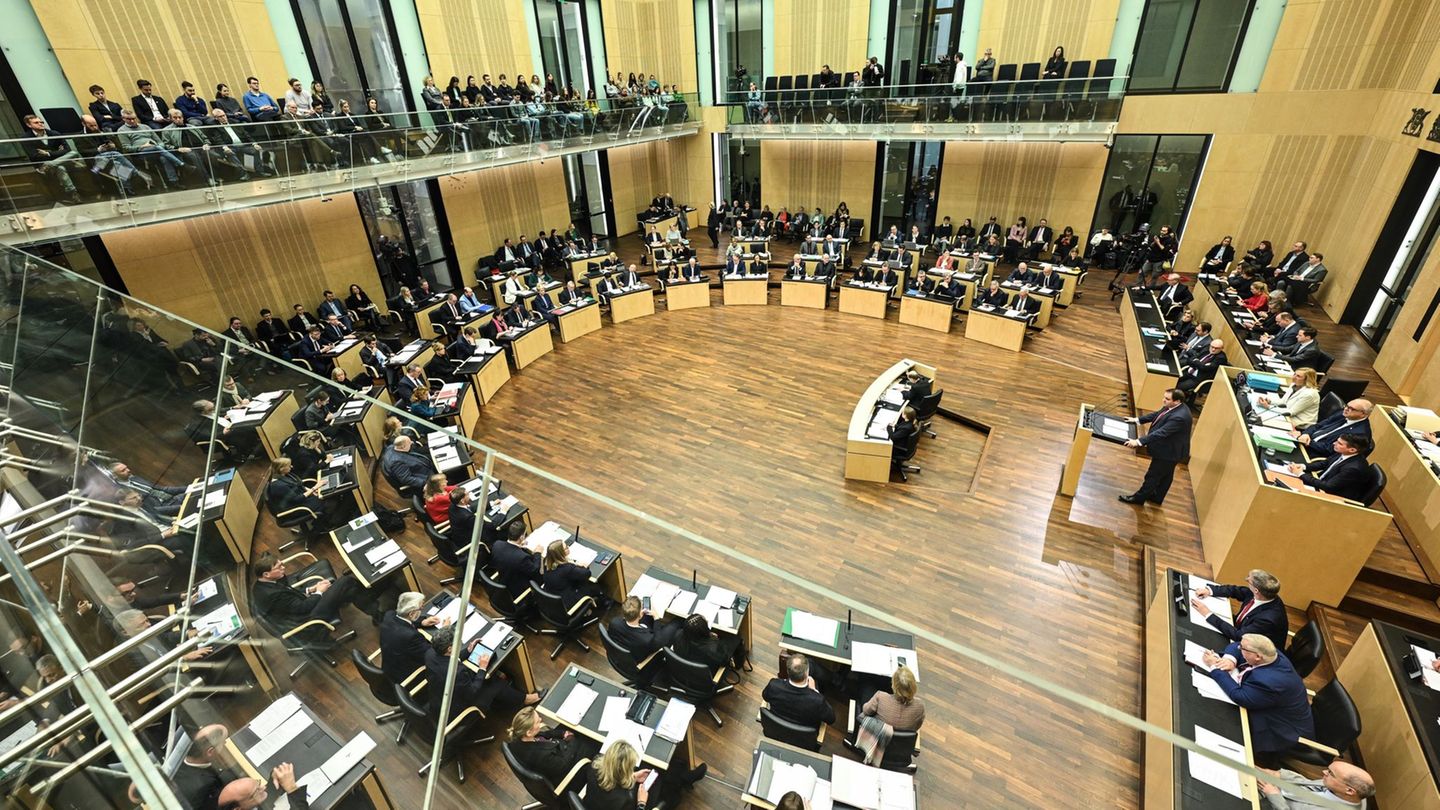 Der Bundesrat segnet Gesetze zum Schutz kritischer Infrastruktur und zur Reform des Luftsicherheitsgesetzes ab. (Archivbild) Fot