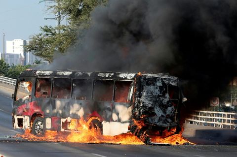 Brennender Bus in Zapopan