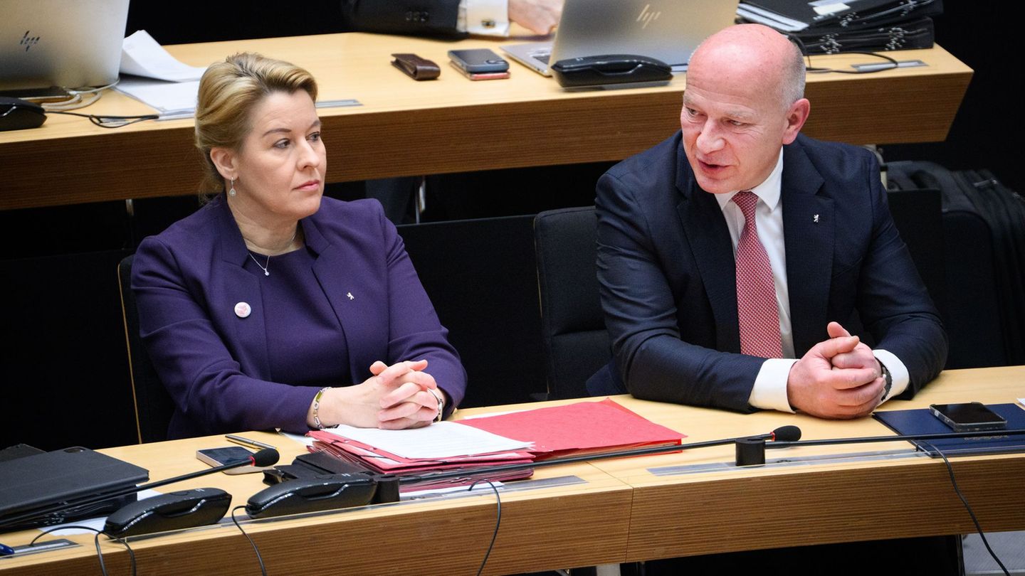 Wirtschaftssenatorin Franziska Giffey (SPD) und Berlins Regierender Bürgermeister Kai Wegner (CDU) sind beim Thema Expo nicht im