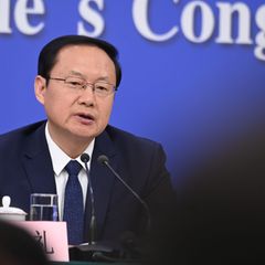 Tourismusminister Sun nannte verschiedenen Probleme in der Reisebranche. Foto: Johannes Neudecker/dpa