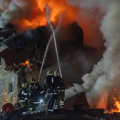 Behörden melden auch Kinder unter den Toten und Verletzten in Charkiw. Foto: Andrii Marienko/AP/dpa
