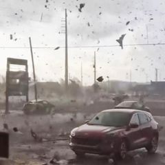 Tornado wütet über Michigan – Aufnahmen zeigen Ausmaß der Zerstörung