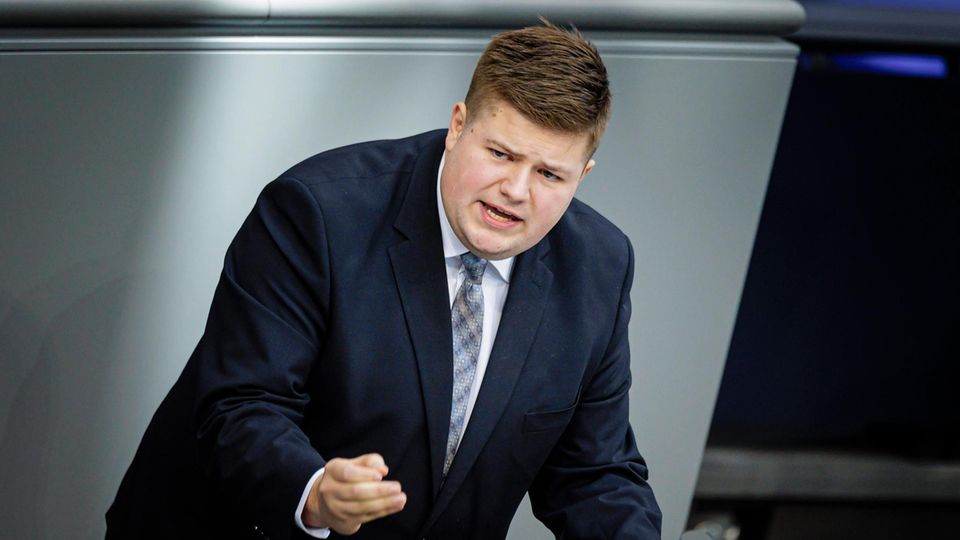 Ansprache im Video – Johannes Volkmann zerlegt AfD wegen Epstein-Verbindungen