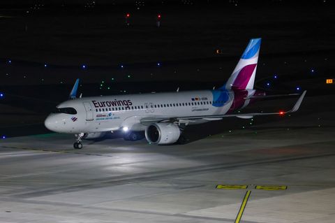 Inzwischen sind mehrere Maschinen mit Urlaubern in Deutschland gelandet. Foto: Thomas Banneyer/dpa