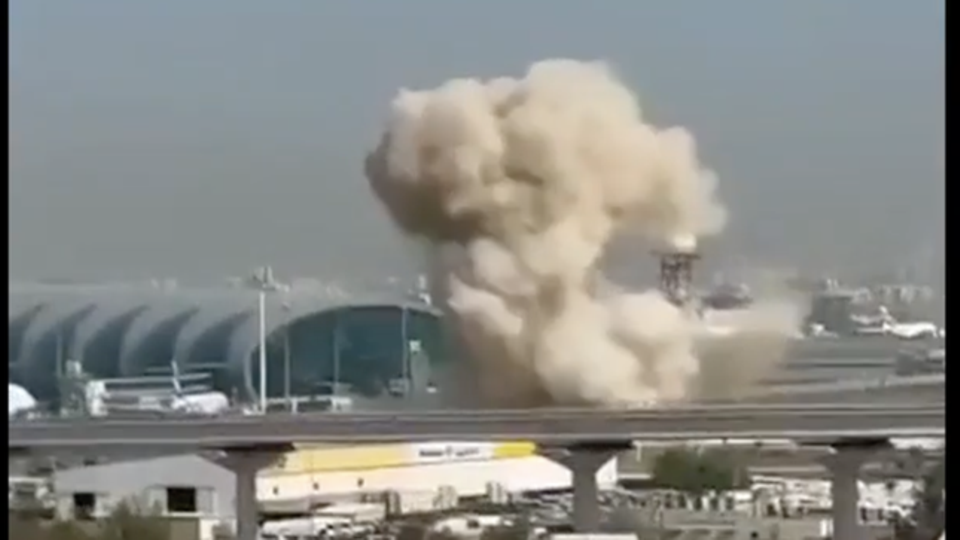 Explosion an Flughafen legt Flugverkehr in Dubai still – Video zeigt Einschlag
