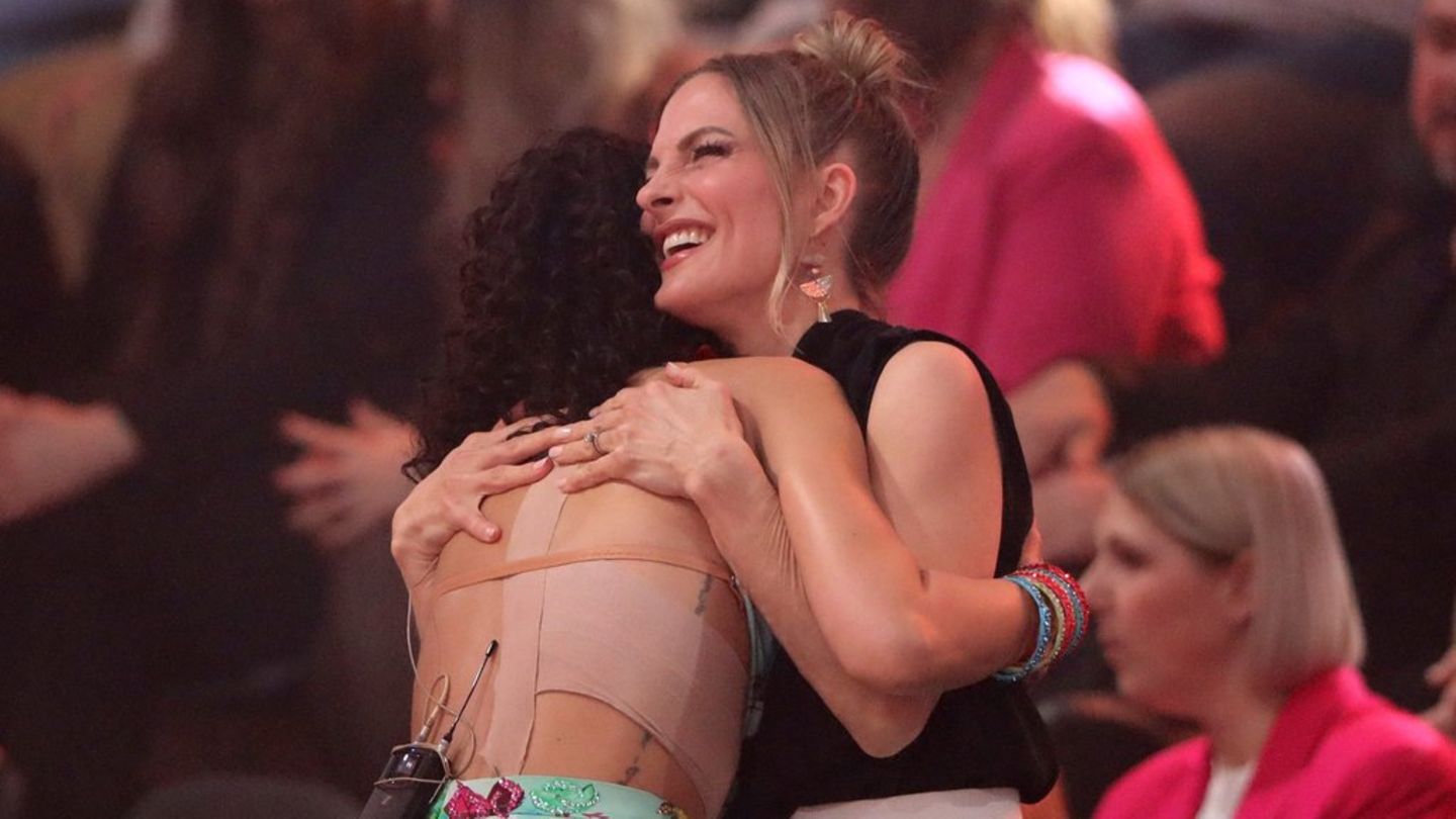 Enge Freundschaft seit 25 Jahren: Sandy Mölling besucht Nadja Benaissa bei "Let's Dance".