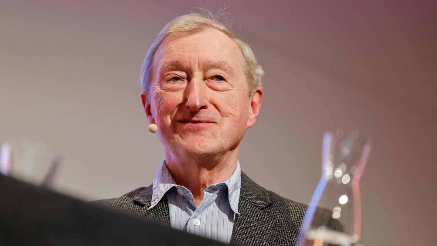 Literaturfestival: Julian Barnes: "1984" jetzt Realität