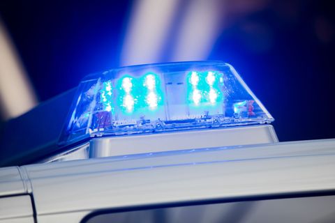 Ein siebenjähriger Junge wird in Spenge von einem Auto erfasst. (Symbolbild) Foto: Rolf Vennenbernd/dpa