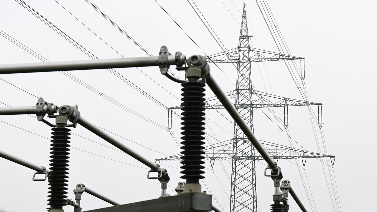 Kriminalität: Diebe stehlen Metall aus Umspannwerk