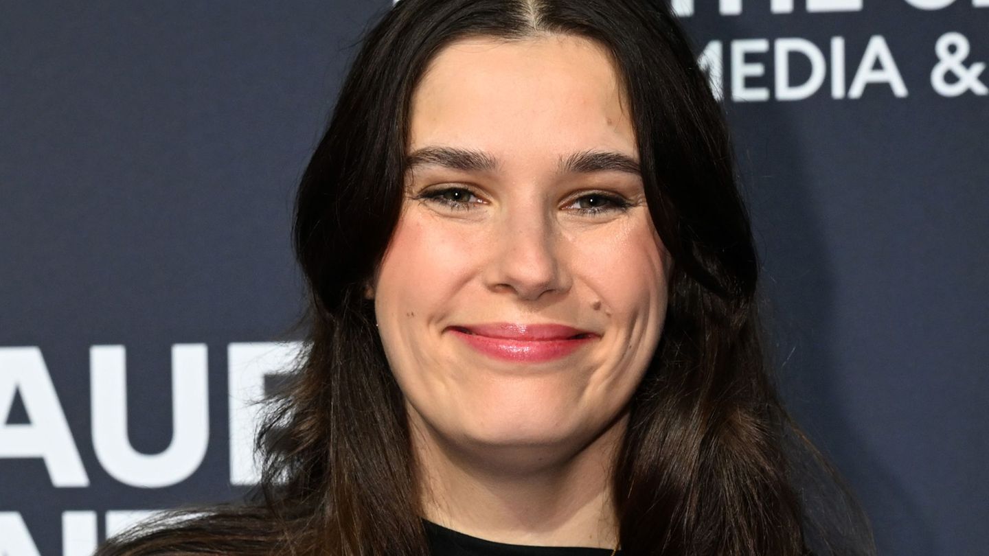 Für ihren Beitrag zum feministischen Diskurs wurde die Autorin Tara-Louise Wittwer mit dem Marie-Juchacz-Preis ausgezeichnet. (A