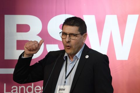 An Nummer eins der Kandidatenliste führt der Co-Vorsitzende des BSW in Sachsen-Anhalt, Thomas Schulze, seine Partei in den Landt
