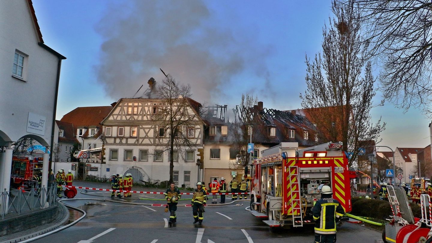 Die Polizei schätzt den Schaden auf mindestens 1,5 Millionen Euro. Foto: Andreas Rometsch/dpa