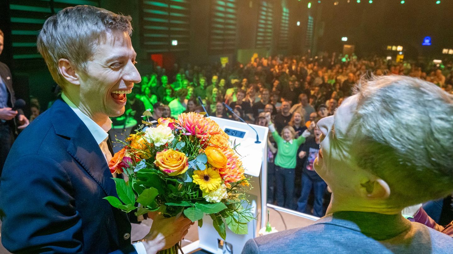 Nach dem Wahlsonntag in Bayern: Kommunalwahl in Bayern - Parteien blicken auf Stichwahlen