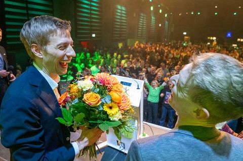 Er ist Münchens Oberbürgermeister Dieter Reiter auf den Fersen: Dominik Krause von den Grünen. Foto: Peter Kneffel/dpa